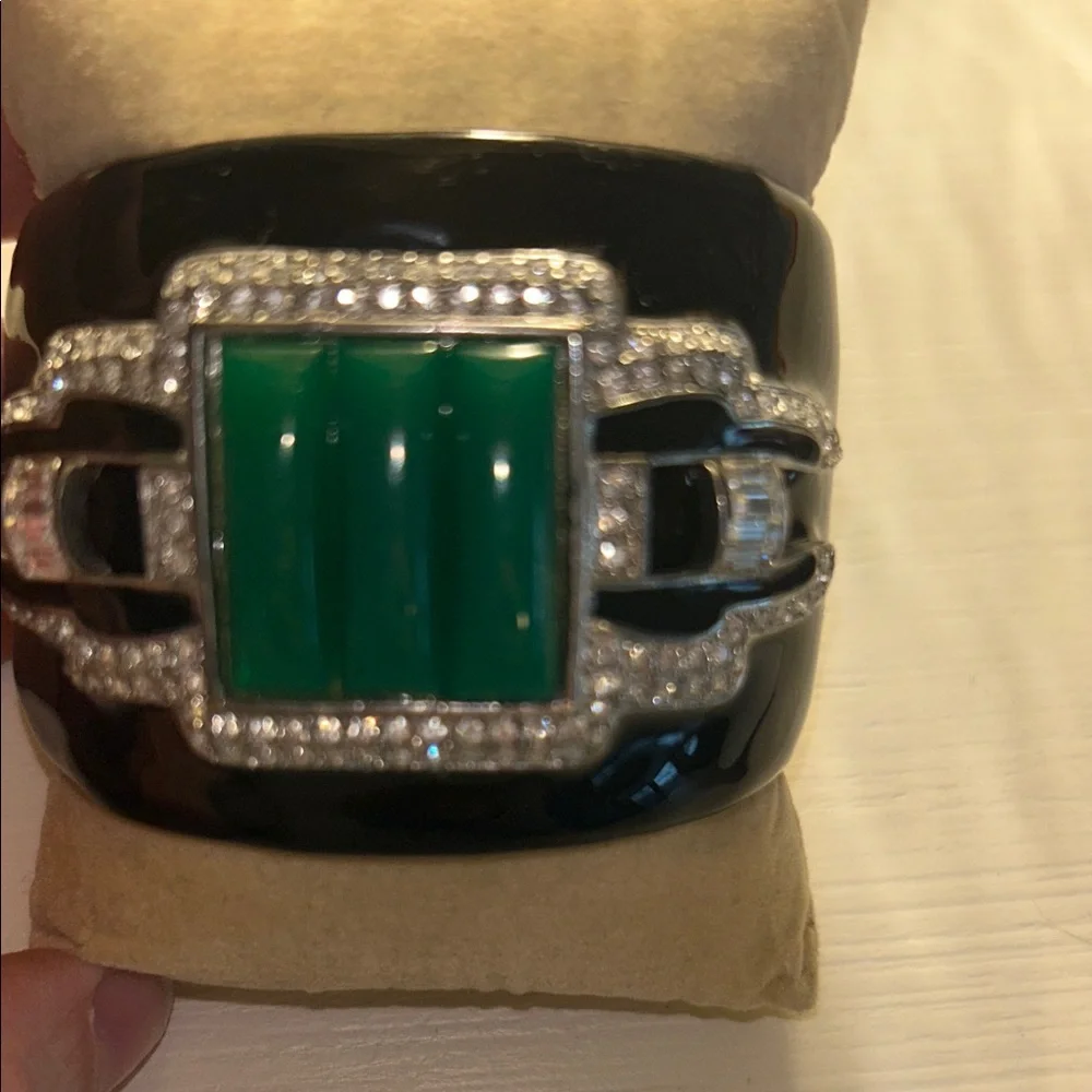 Vintage Kenneth Jay Lane art deco cuff bracelet with hinge opening. Beautiful! - Picture 7 of 9
